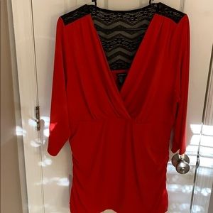 Red top 3/4 sleeves